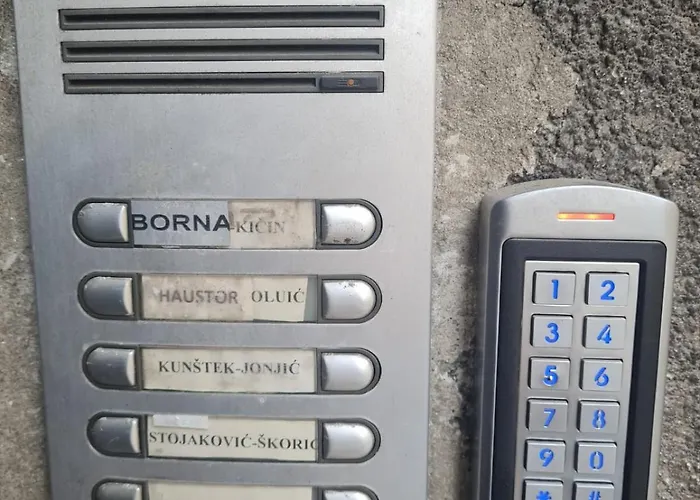 Apartments Borna 2